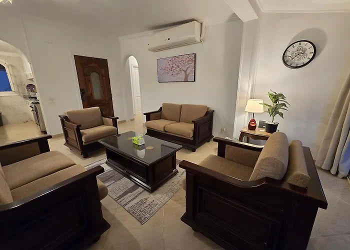 Stunning Sea View 3-bedroom With Private Terrace *