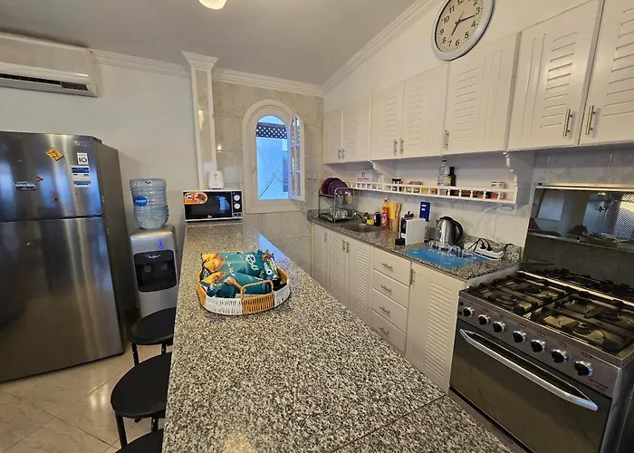 Stunning Sea View 3-bedroom With Private Terrace